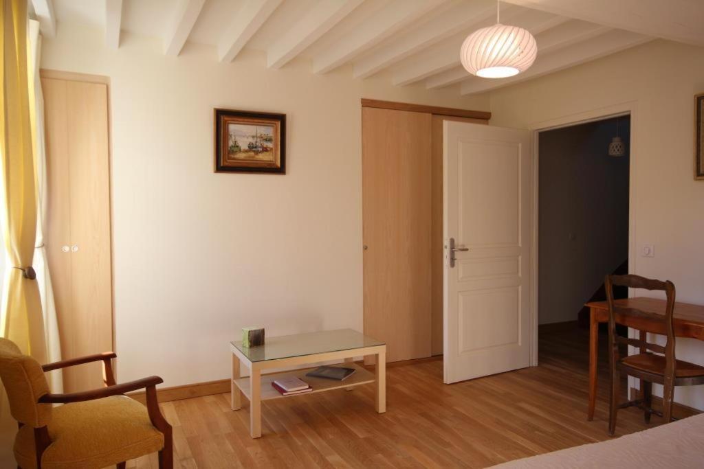 La Maison D'A Cote Saint-Amand-en-Puisaye Dış mekan fotoğraf